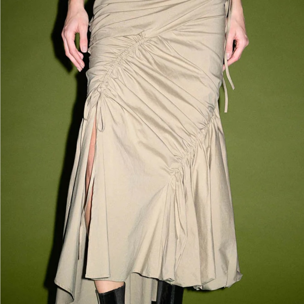 URBAN REVIVO Ruffle Midi Fishtail Skirt Size 6